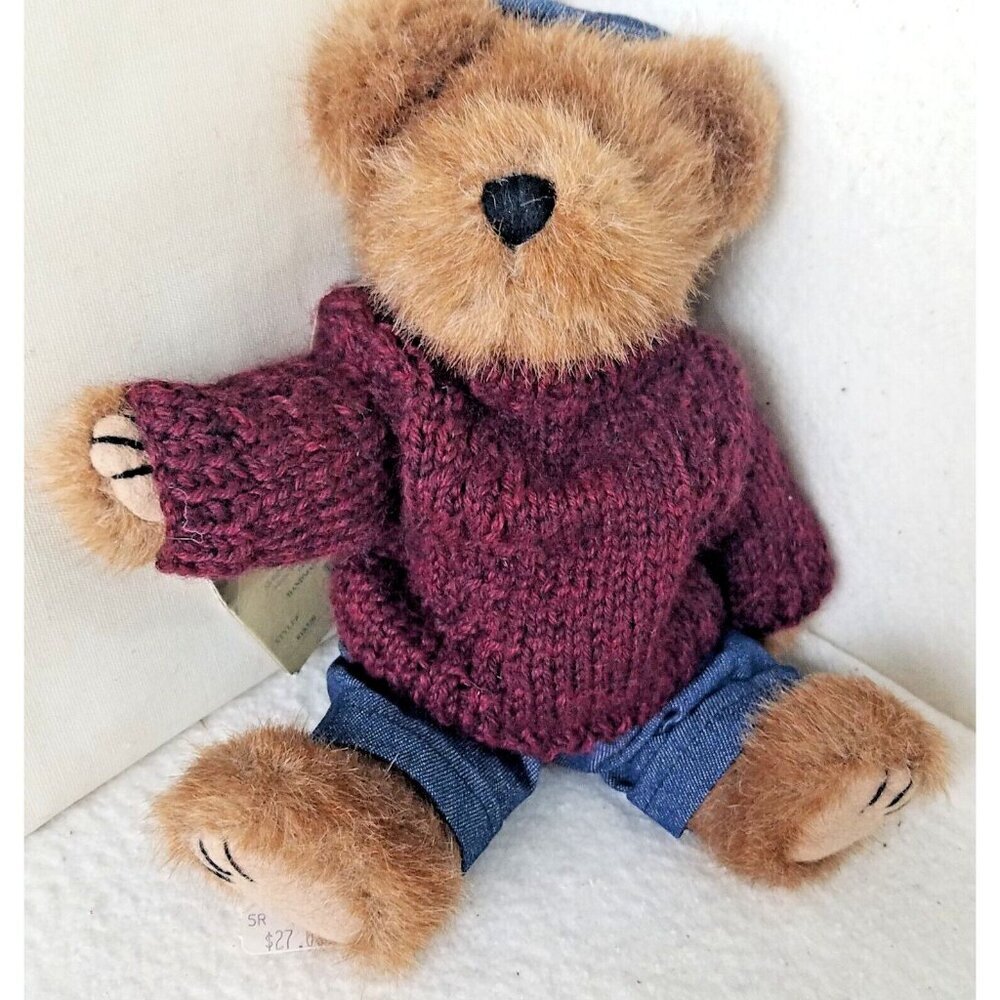 Boyds Bear JB Bean Series LEO BRUINSKI With Jeans, Hat & Sweater (1985-1998) 10"